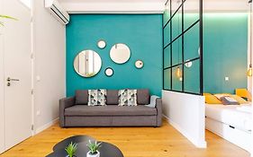 Modern Downtown Studio
